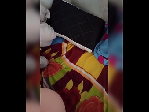 ❤️ منهنجي روم ميٽ گهر ۾ اڪيلي رهي ٿي ڇاڪاڻ ته هن جو مڙس موڪلن تي وڃي ٿو ۽ مان موقعو وٺان ٿو ته هن کي چوسان ۽ هن جي گدا کي کير سان ڀريان. ❤❌ مقعد وڊيو