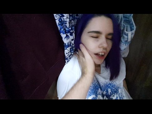 ❤️ الماري ۾ منهنجي سس مليو ۽ هن جي مدد ڪئي ❤❌ مقعد وڊيو